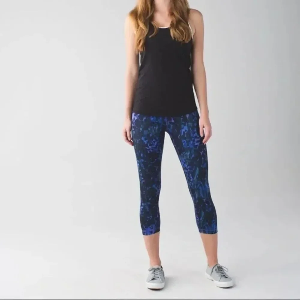 Lululemon Wunder Under Crop Leggings Sz 6 22” Multicolor Print Yoga Gym